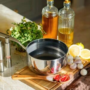 Qookware.dk - Kasserolle med låg - 2,2 liter - 6-ply Fusion